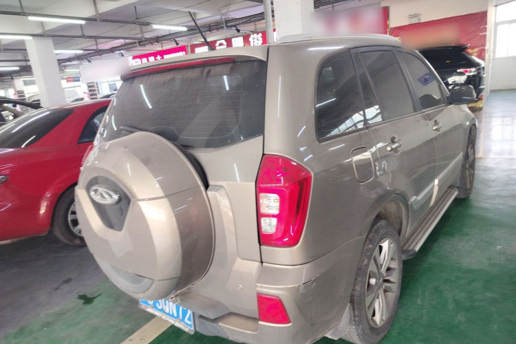 奇瑞 瑞虎3 2015款 1.6L CVT智尚纪念版车身外观9