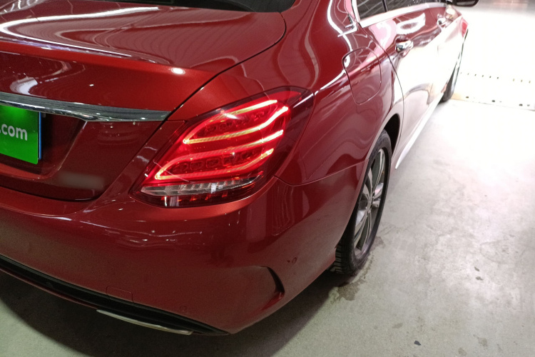 奔驰C级 2018款 C 200 L 运动版车身外观9