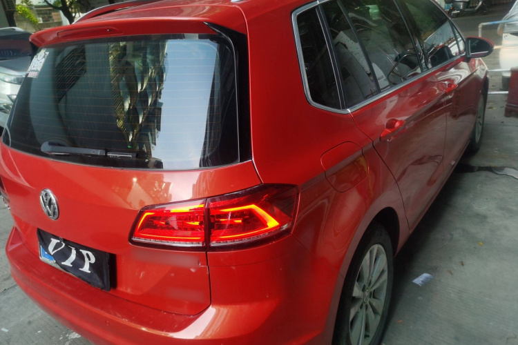 大众 高尔夫·嘉旅 2016款 230TSI 自动进取型车身外观6005