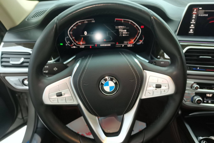 宝马7系 2019款 730Li 豪华套装局部细节13