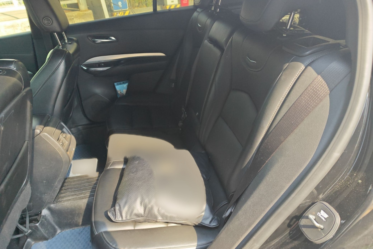 凯迪拉克XT4 2018款 28T 两驱豪华型中控内饰7004