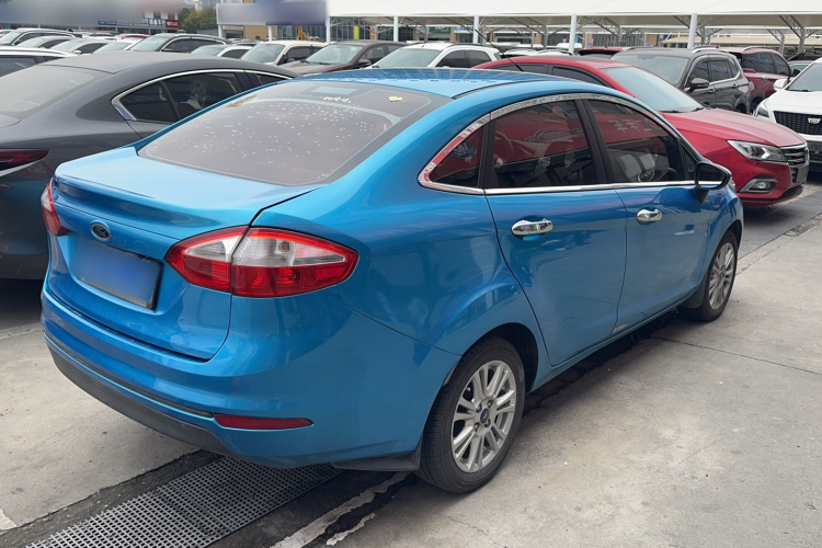 福特 嘉年华 2013款 三厢 1.5L 手动时尚型车身外观6003