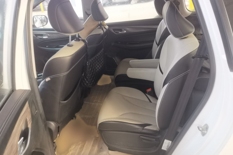 宝骏730 2017款 1.5T DCT旗舰型 7座 国V中控内饰7004