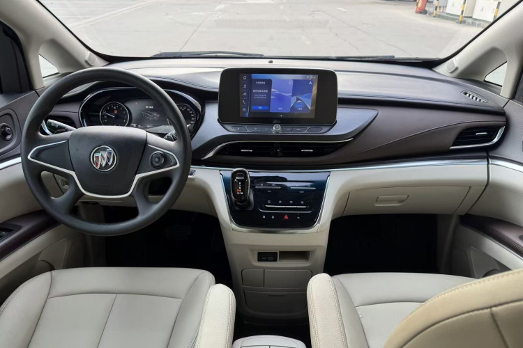 别克GL8 2023款 陆上公务舱 舒适型车身外观6011