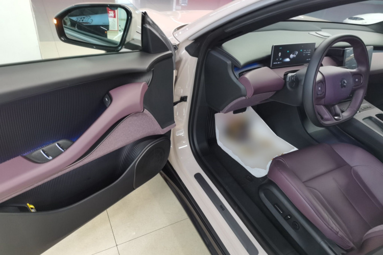 蔚来ET5 2022款 75kWh中控内饰7003