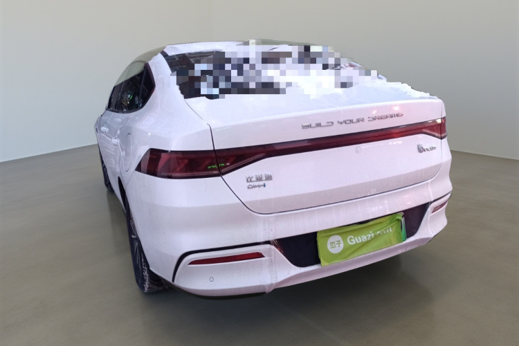 比亚迪 秦PLUS 2023款 冠军版 DM-i 55KM领先型车身外观5