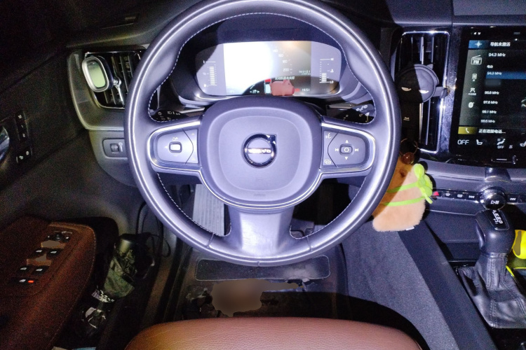 沃尔沃XC60 2021款 T5 四驱智逸豪华版中控内饰13