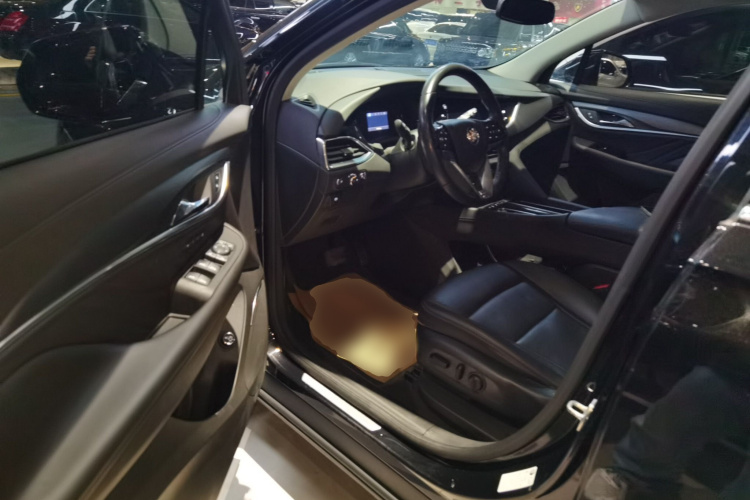 别克 昂科旗 2022款 652T 四驱尊贵型 7座中控内饰7003