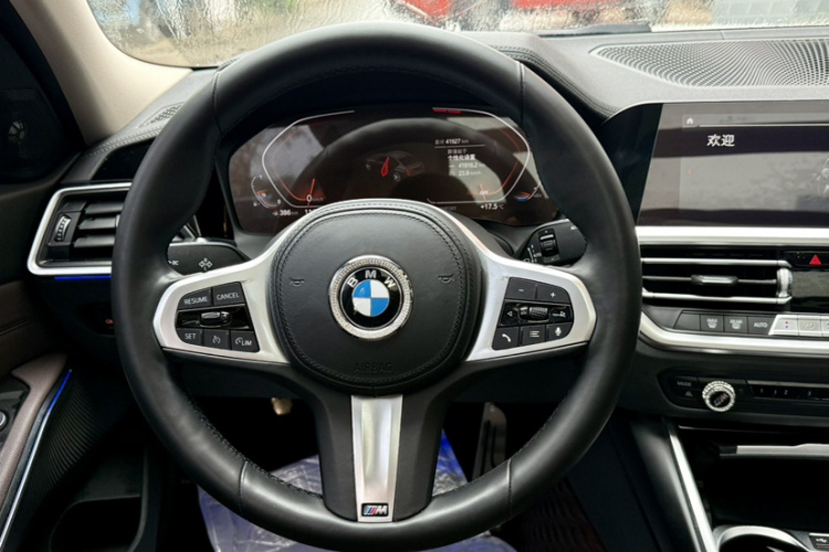 宝马3系 2021款 改款 325Li M运动套装中控内饰7003