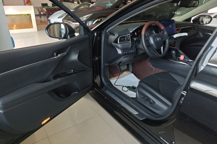 丰田 凯美瑞 2021款 2.5G 豪华版中控内饰20