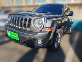 Jeep 自由客 2014款 2.4L 豪华导航版