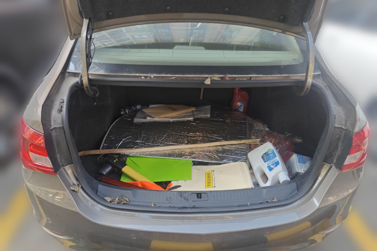 别克 英朗 2016款 15N 自动精英型局部细节23