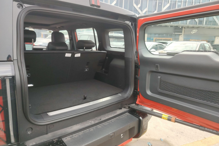 奇瑞iCAR 03T 2024款 501km 四驱长续航版机舱底盘23