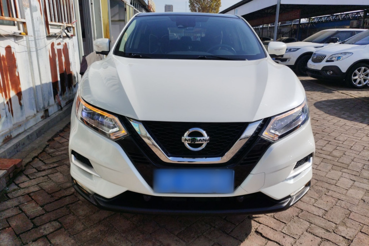 日产 逍客 2021款 2.0L CVT豪华版车身外观2