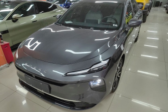 荣威D6 2025款 450km 尊享版