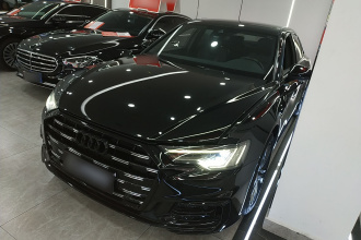 奥迪A6L 2019款 40 TFSI 豪华动感型