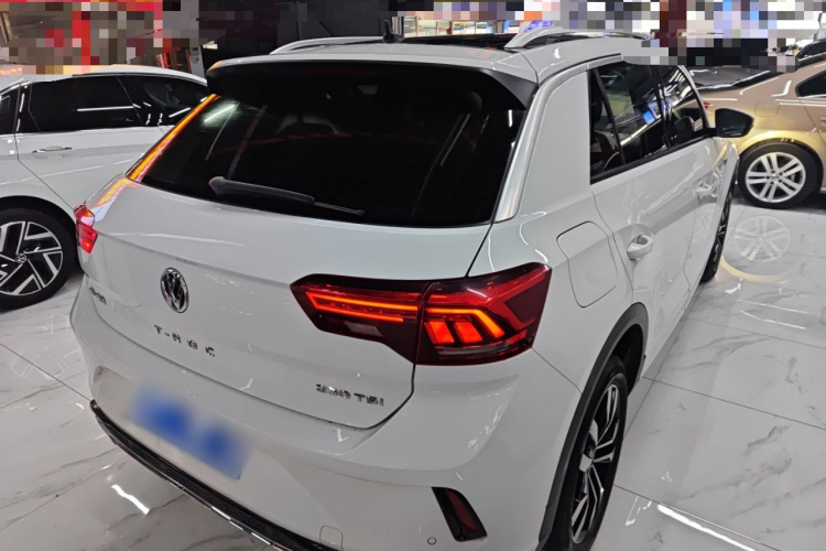 大众 T-ROC探歌 2019款 230TSI DSG两驱R-Line车身外观7