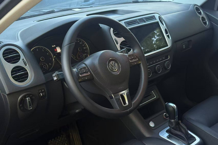 大众 途观 2015款 2.0TSI 自动四驱豪华版中控内饰7004