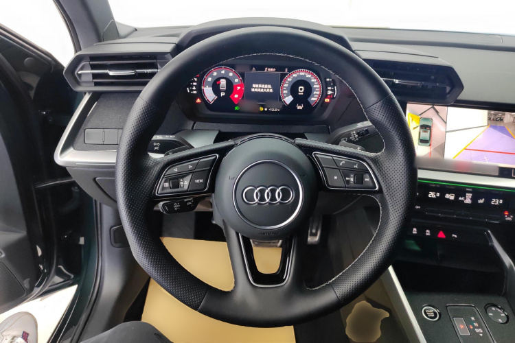 奥迪A3 2024款 A3L Limousine 35 TFSI 时尚运动型中控内饰13