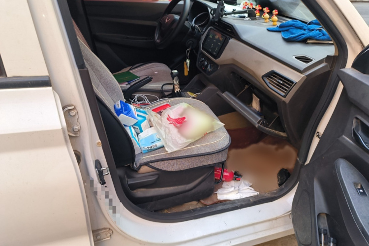 五菱汽车 五菱宏光 2018款 1.5L S标准型L2B局部细节9005