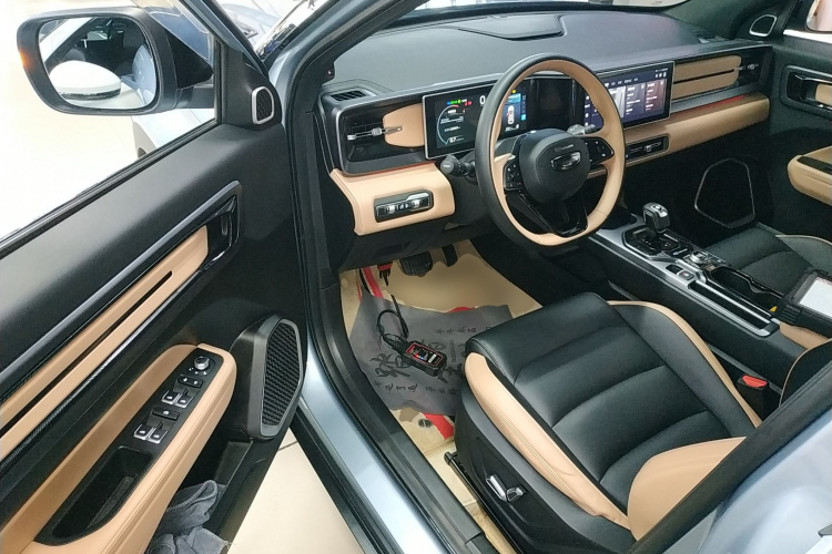 吉利汽车 吉利icon 2023款 1.5TD 巧克力醇臻版中控内饰20