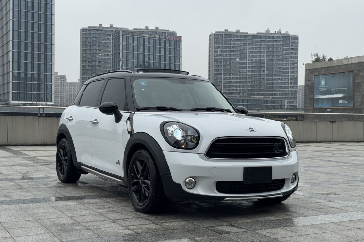 MINI Countryman 2016款 1.6T COOPER ALL4 Fun装备控车身外观6005