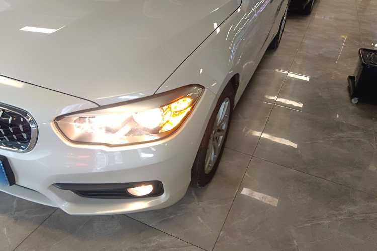 宝马1系(进口) 2018款 118i 领先型局部细节36