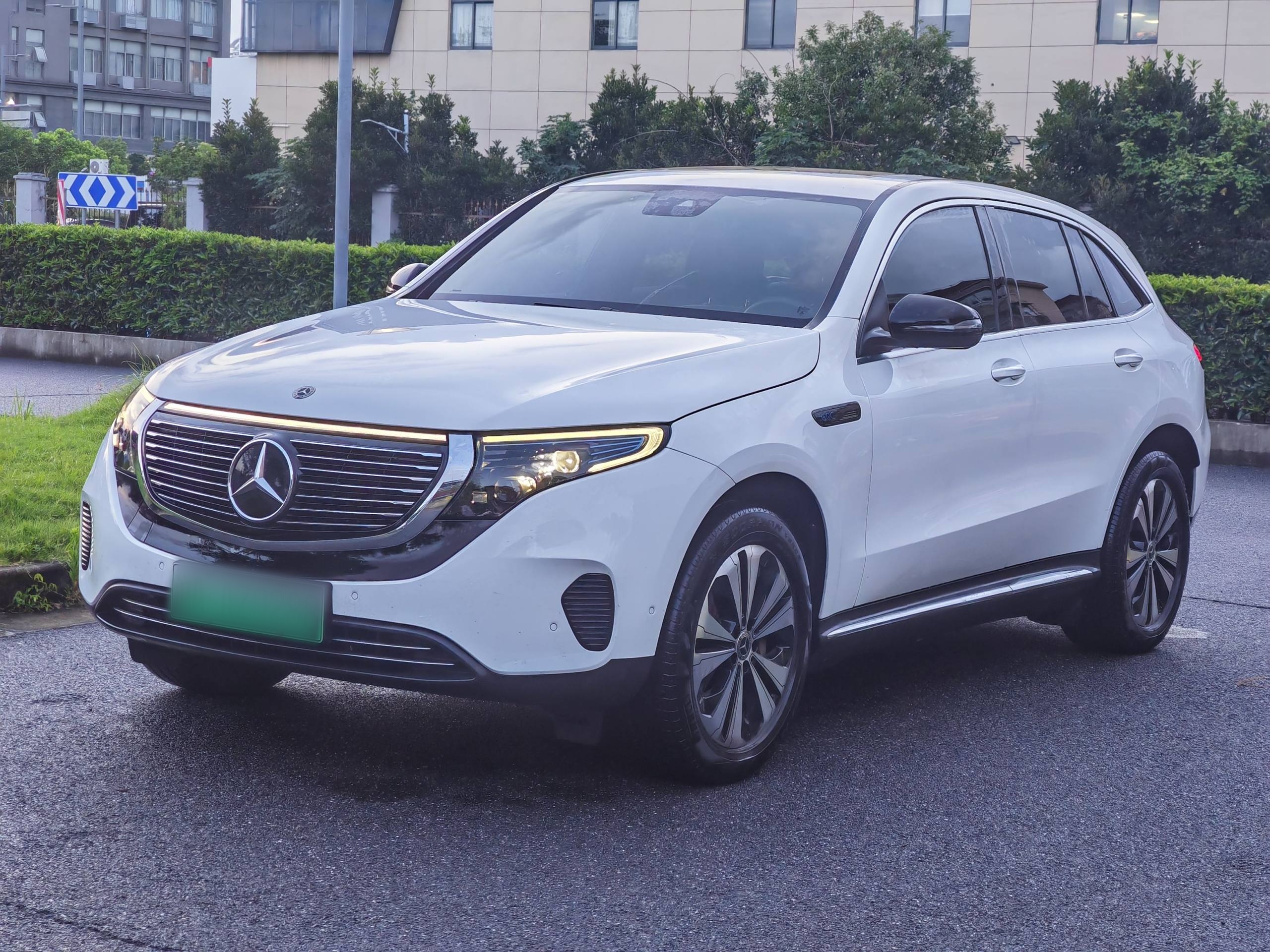 奔驰EQC 2022款 EQC 350 4MATIC