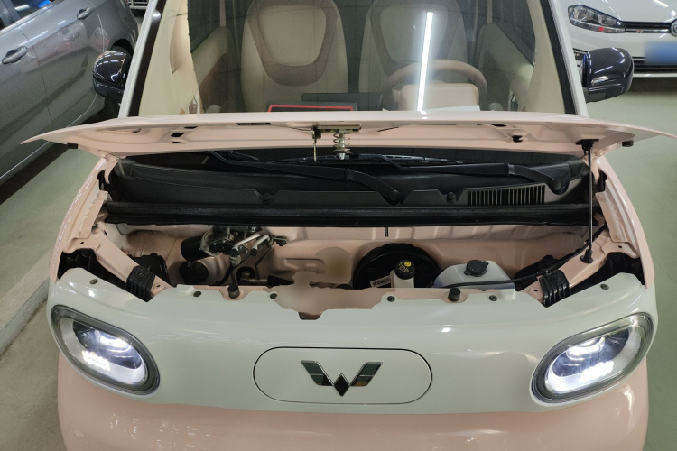 五菱汽车 宏光MINIEV 2024款 第三代 215km 进阶版机舱底盘24