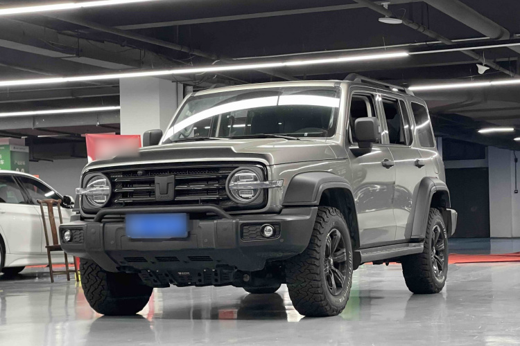 坦克300 2024款 2.0T 征服者车身外观1