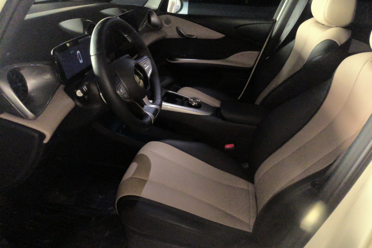 比亚迪 海豚 2025款 智驾版 420km 自由版局部细节19