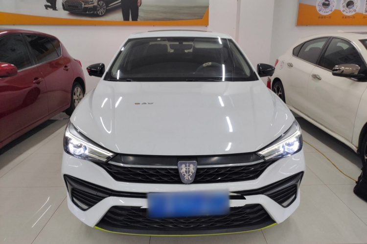 荣威i5 2021款 1.5L CVT钻石版车身外观2