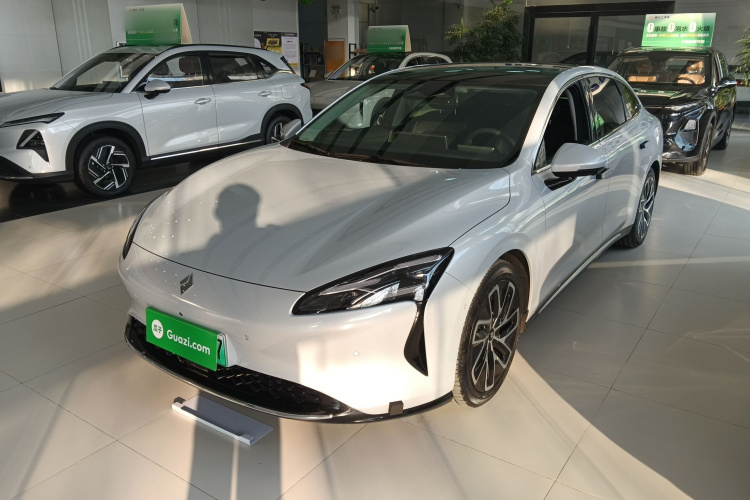 宝骏享境 2025款 纯电 600km豪华版车身外观1