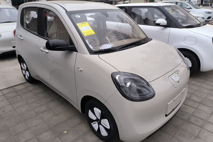 五菱汽车 宏光MINIEV 2025款 四门版 进阶款车身外观3