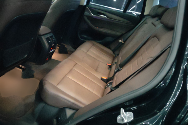 宝马X3 2020款  xDrive28i M运动套装中控内饰21