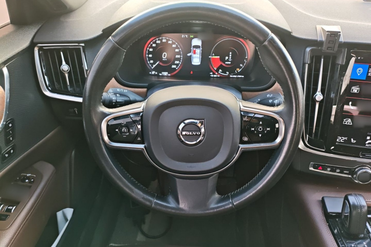 沃尔沃S90新能源 2021款 T8 E驱混动 智逸豪华版中控内饰13