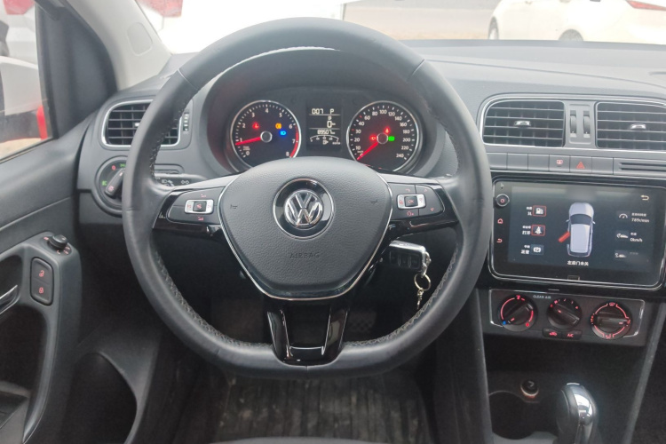 大众 Polo 2016款 1.6L 自动舒适型中控内饰13