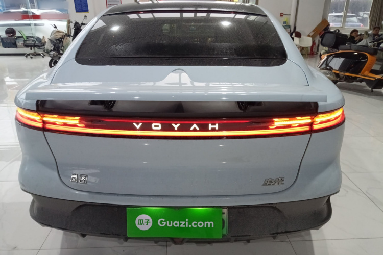 岚图汽车 岚图追光 2023款 四驱长续航版车身外观6