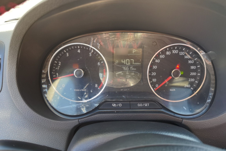 大众 Polo 2014款 1.6L 自动舒适版局部细节14