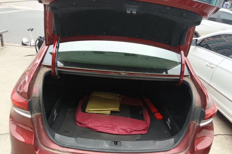 别克 英朗 2021款 改款 典范 1.5L 自动精英型局部细节23