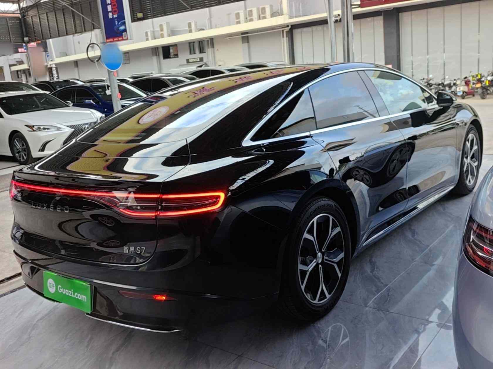 鸿蒙智行 智界S7 2025款 855km Max(4)