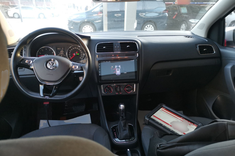 大众 Polo 2016款 1.6L 自动舒适型中控内饰12