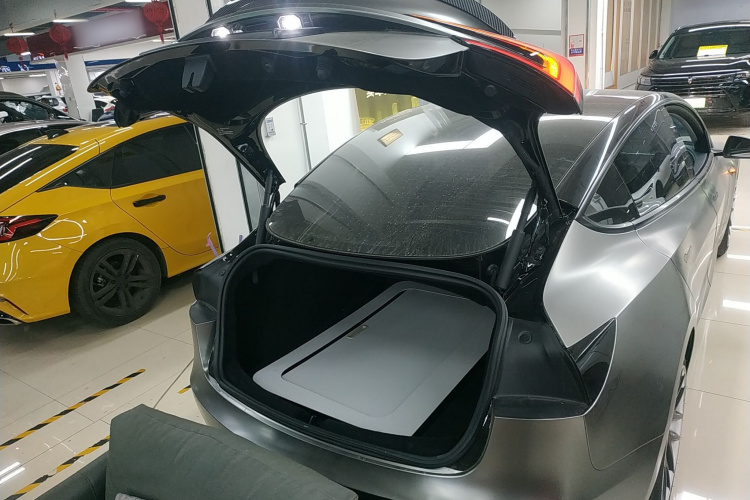 特斯拉 Model 3 2023款 后轮驱动版局部细节23