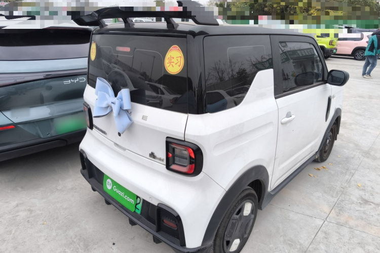 吉利银河 2024款 200km 熊猫卡丁车身外观7