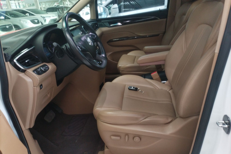 别克GL8 2017款 ES 28T 豪华型 国V中控内饰19