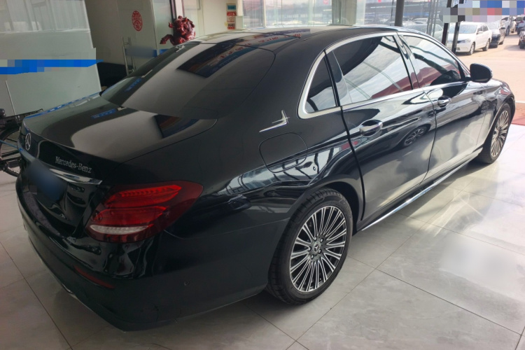 奔驰E级 2018款 改款 E 300 L 运动时尚型车身外观6005