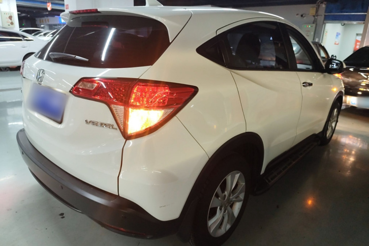 本田 缤智 2015款 1.5L CVT两驱舒适型车身外观6005