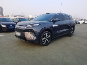 比亚迪 唐L 2025款 EV 670KM激光雷达尊享型