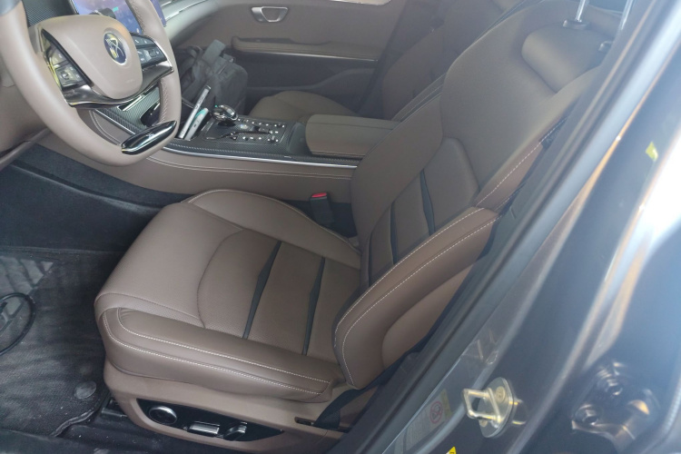 比亚迪 汉 2020款 DM 四驱性能版豪华型中控内饰19