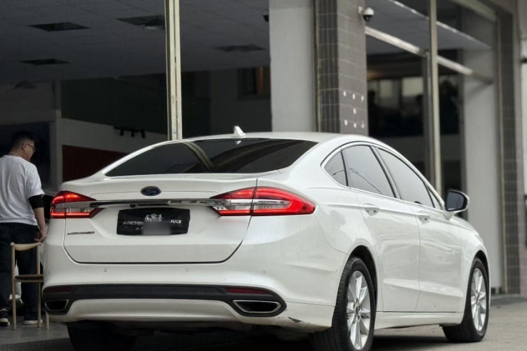 福特 蒙迪欧 2018款 EcoBoost 200 时尚型车身外观6005